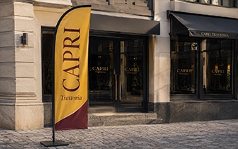 Drapeau publicitaire voile ou plume pour foire événement et salon professionnel