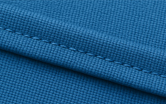 Coutures soignées pour textiles grand format
