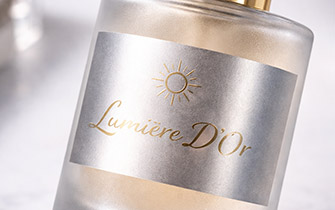 Étiquette bouteille sur support métallisé