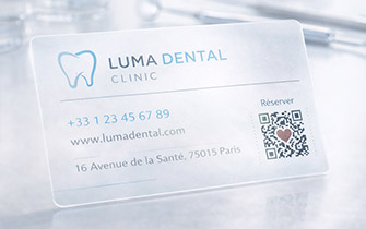 Carte de visite transparente pour professionnels de santé au design moderne