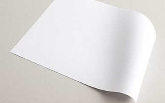 Papier couché 135 g pour flyer A6 économique en grande série